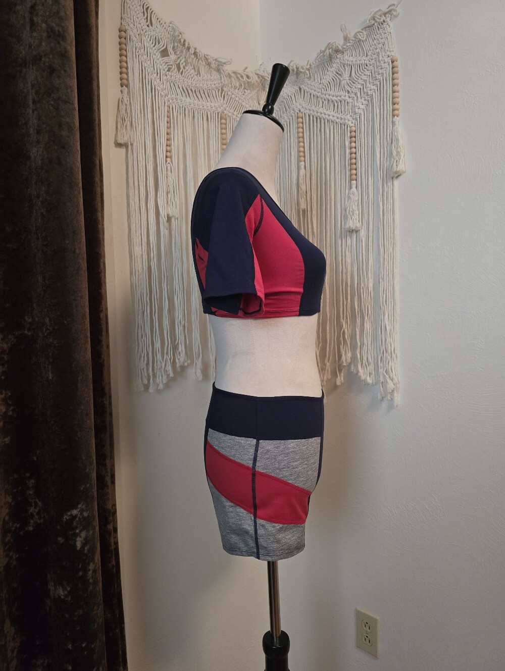 Free People Colorblock Active Crop Top & Shorts Set - Picture 4 of 9